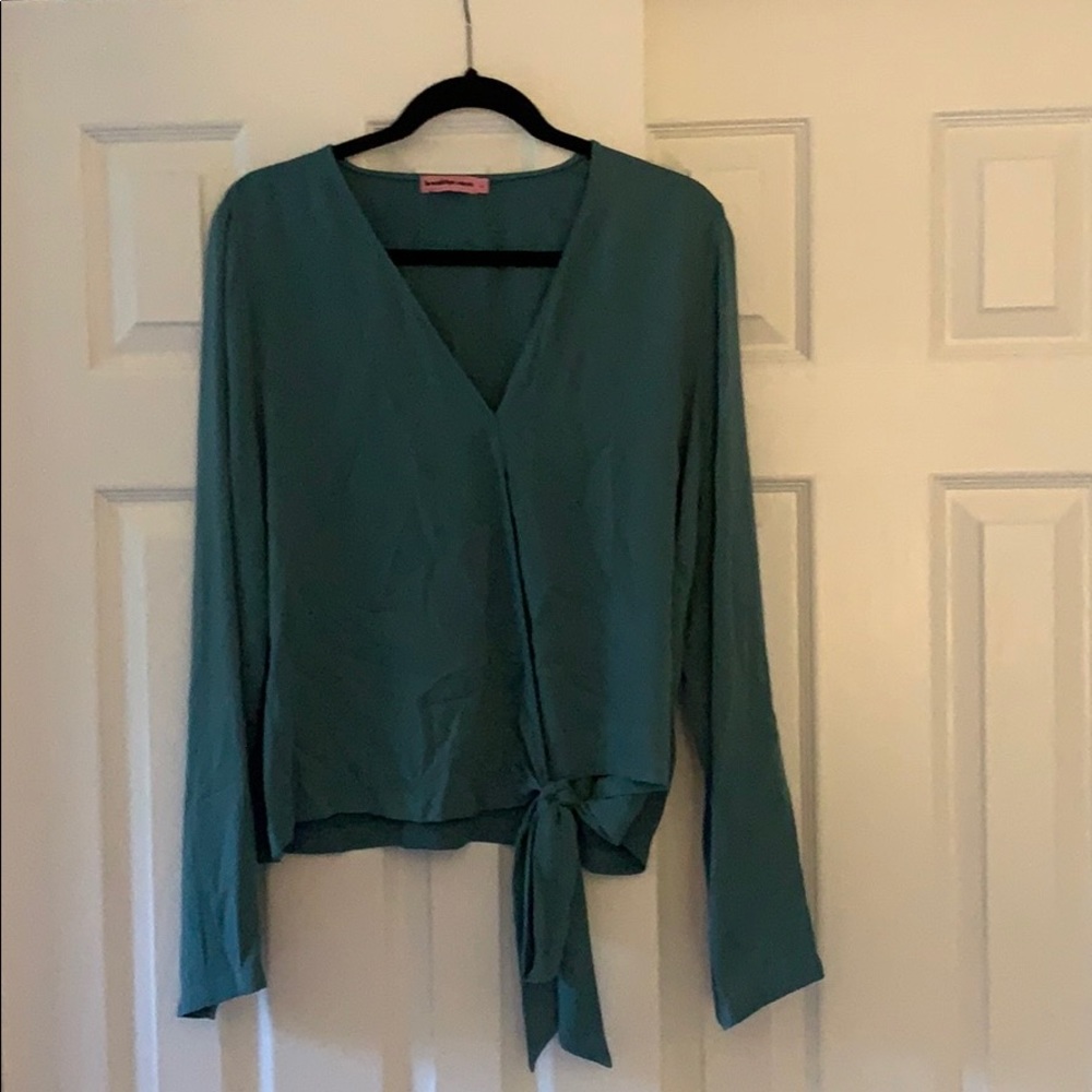 Brooklyn Rose Wrap Top Size L